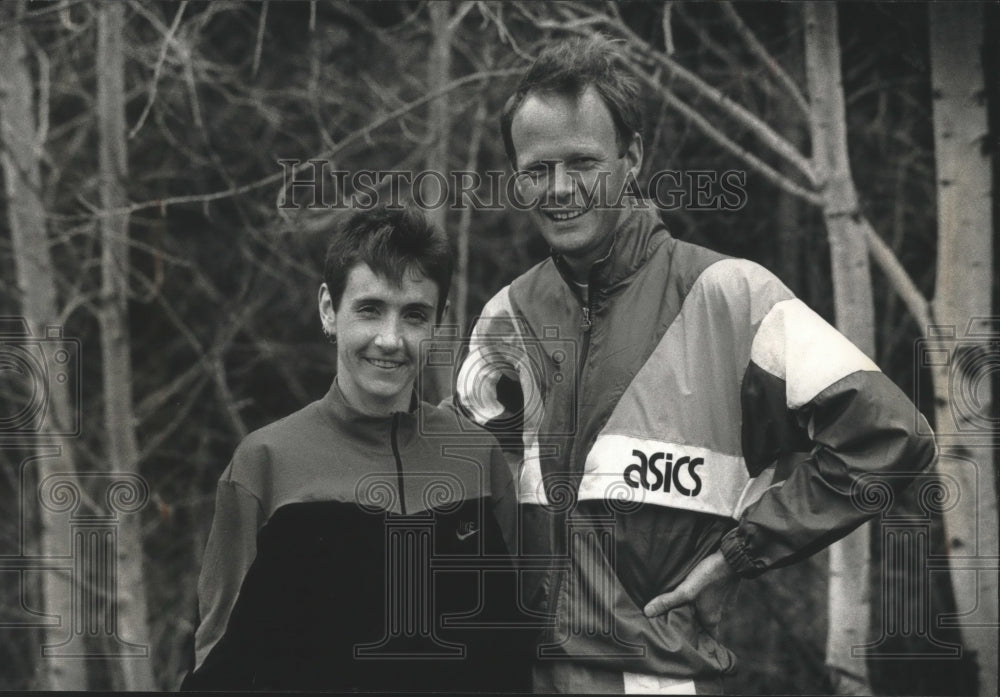 1990 Press Photo Wisconsin runners Kris and Kevin Clark-Setnes - mjt13297- Historic Images