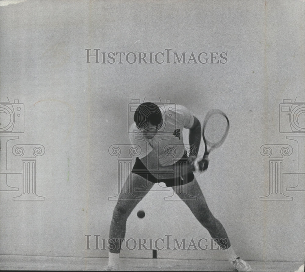 1977 Press Photo A racquetball player demonstrates a backhand shot - mjt13452- Historic Images