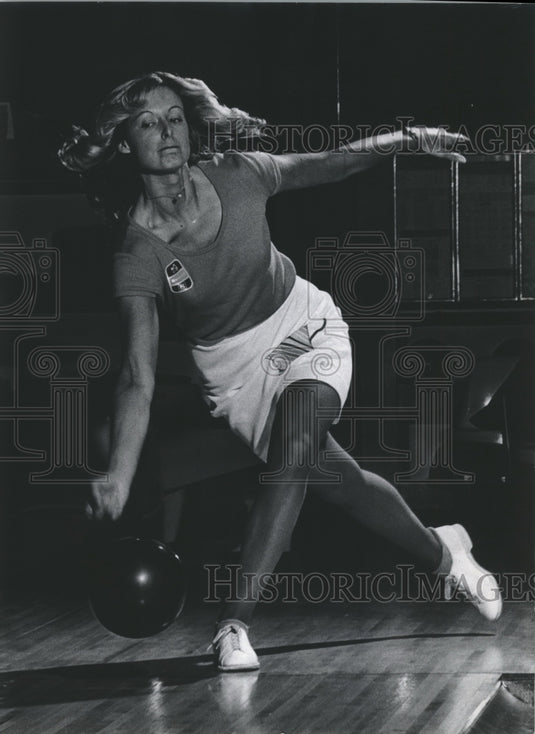 Press Photo Woman Bowler Virginia Norton - mjt13623- Historic Images
