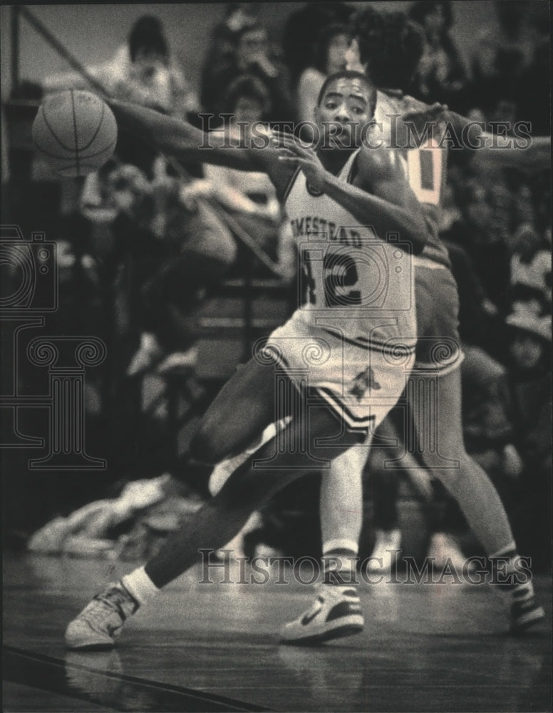 1987 Press Photo Homestead basketball player Larry Hisle Jr. drives for layup- Historic Images