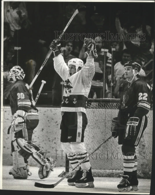 1990 Press Photo Admirals hockey's Todd Hawkins celebrates his goal during game- Historic Images