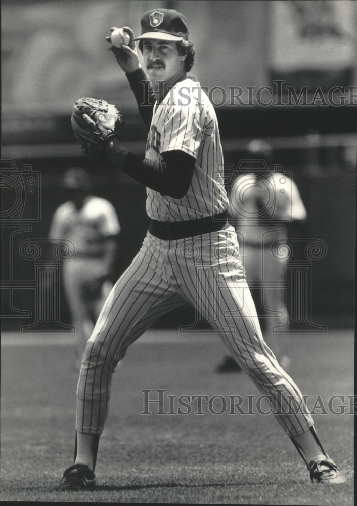 1985 Press Photo Milwaukee Brewers baseball pitcher Chuck Porter in action- Historic Images