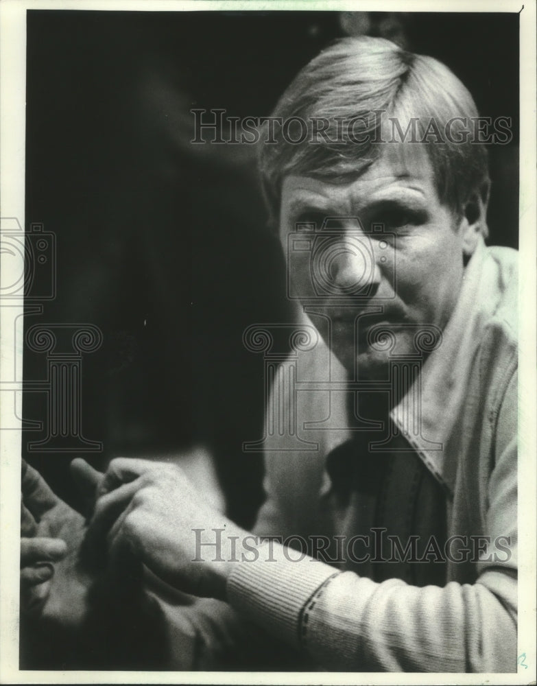 1982 Press Photo Stevens Point basketball coach, John Schell - mjt14088- Historic Images