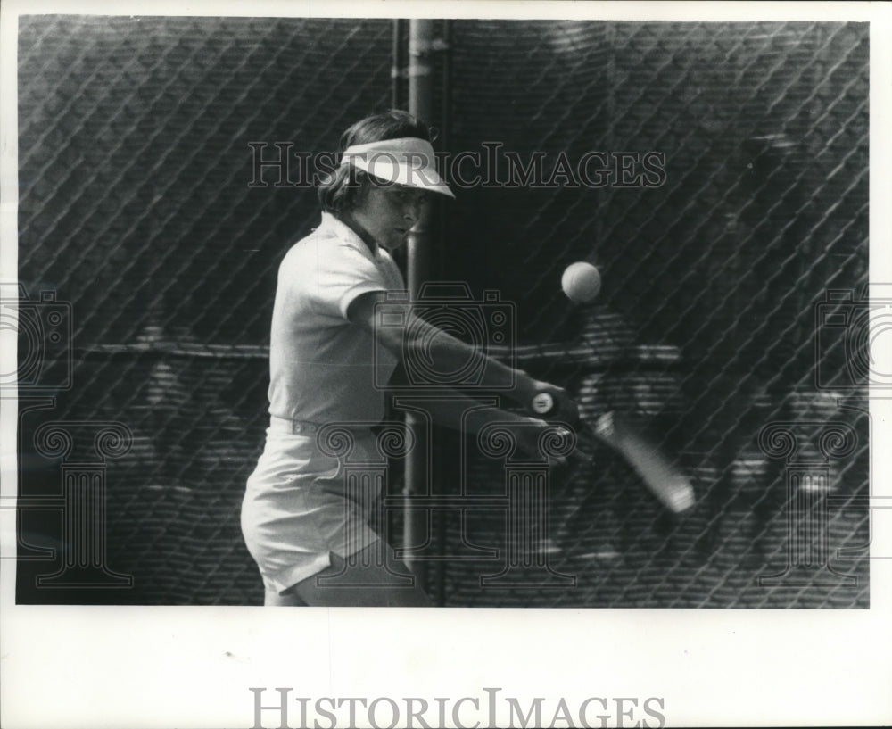 1985 Press Photo Tennis player Nancy Richey, Dallas, displays excellent backhand- Historic Images