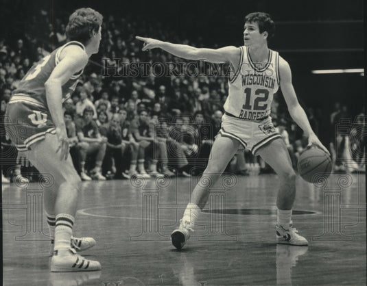 1984 Press Photo Wisconsin basketball's Rick Olson vs. Indiana's Chuck Franz- Historic Images