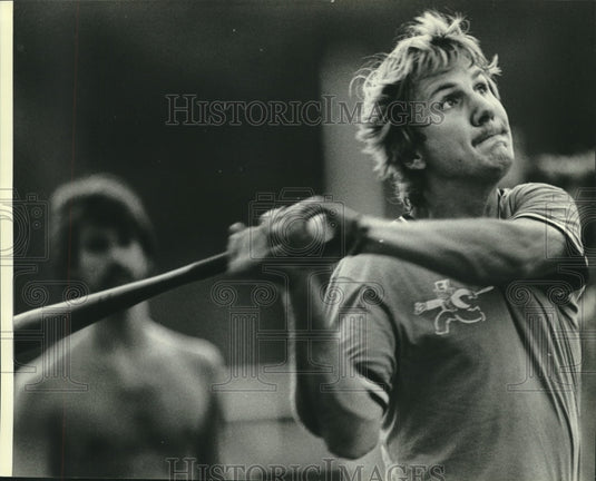 1983 Press Photo Milwaukee baseball player, Anthony Peters, in action- Historic Images