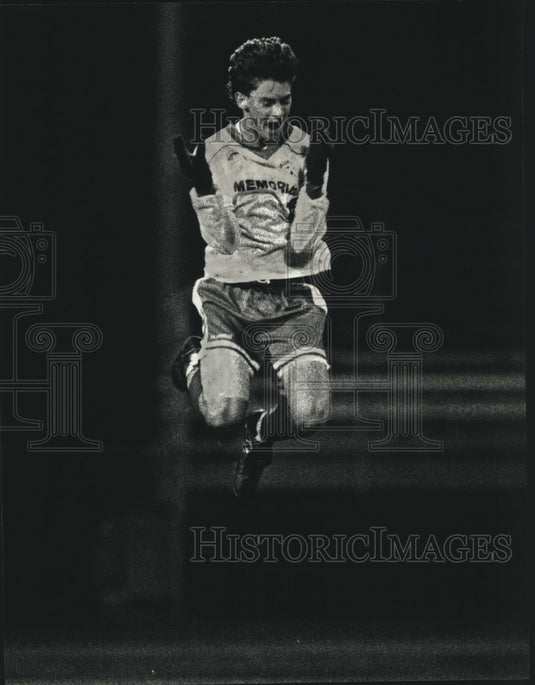 1990 Press Photo Memorial High School soccer's Brett Kleefisch celebrate victory- Historic Images
