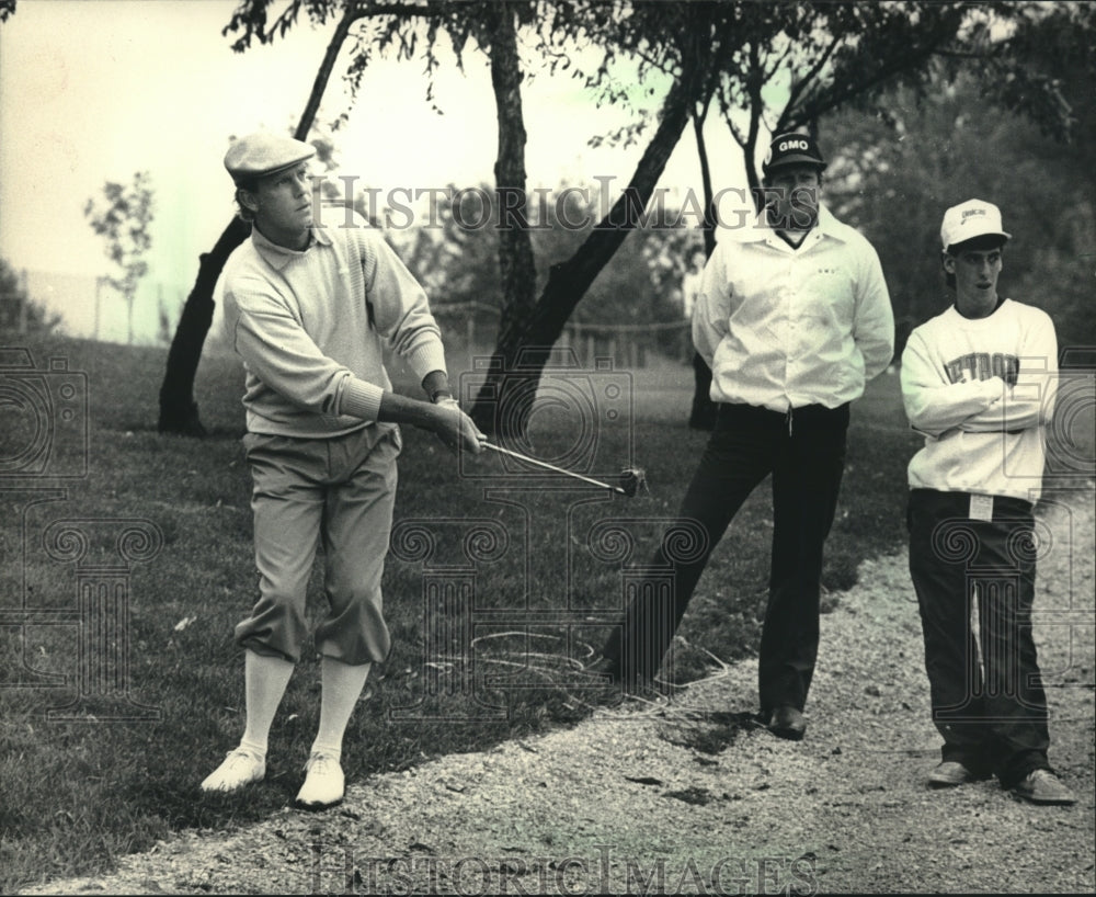 1986 Press Photo Golfer Payne Stewart, dressed in knickers, struggles to a 75- Historic Images