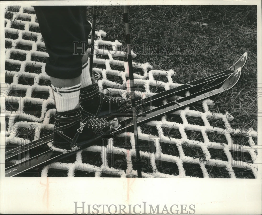 1966 Press Photo Artificial snow made of plastic with balled bristles.- Historic Images