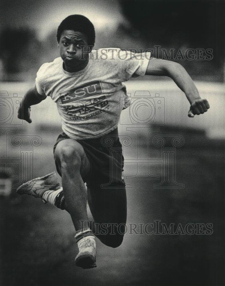 1983 Press Photo Ken Harrison, Brookfield Central High School track star- Historic Images