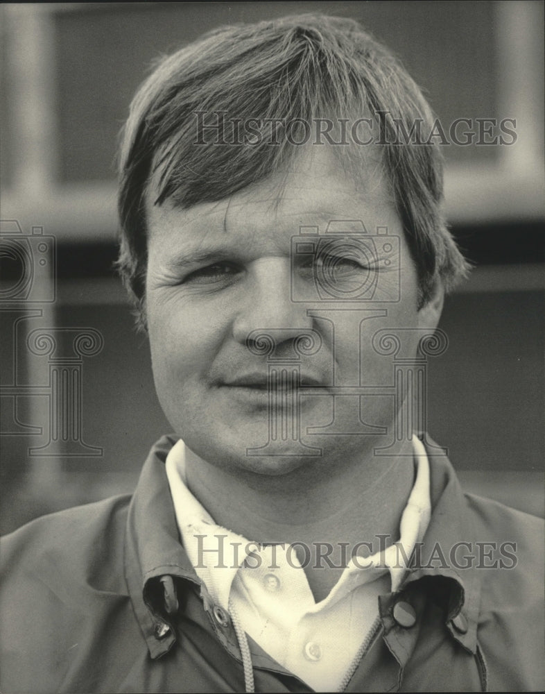 1983 Press Photo Jack Synold, football coach at Menomonee Falls North, Wisconsin- Historic Images