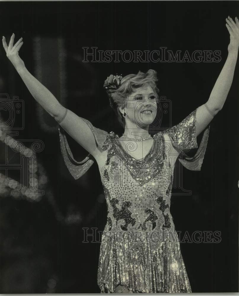 1985 Press Photo Ice Skater Rosalynn Sumners Of Walt Disney&#39;s World Of Ice- Historic Images