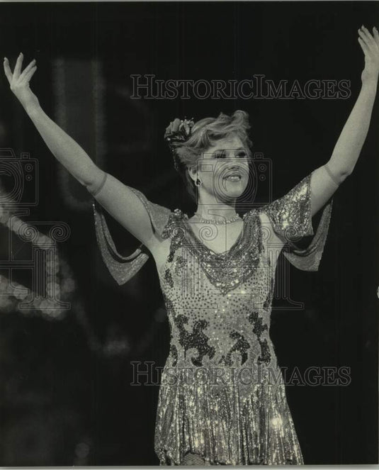 1985 Press Photo Ice Skater Rosalynn Sumners Of Walt Disney's World Of Ice- Historic Images
