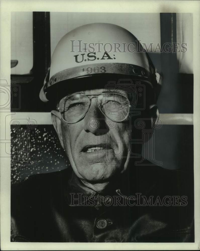 1966 Press Photo Frank Ervin harness racing&#39;s leading driver and trainer in 1966- Historic Images