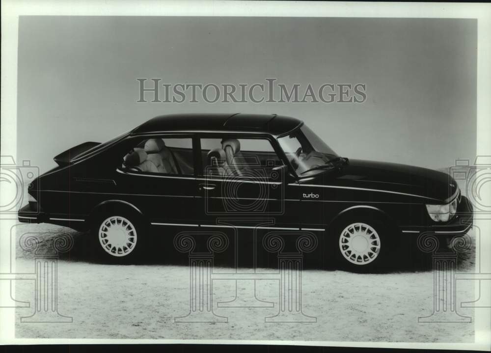 1984 Press Photo 1985 SAAB Turbo front-whee drive sedan - mjt19639- Historic Images