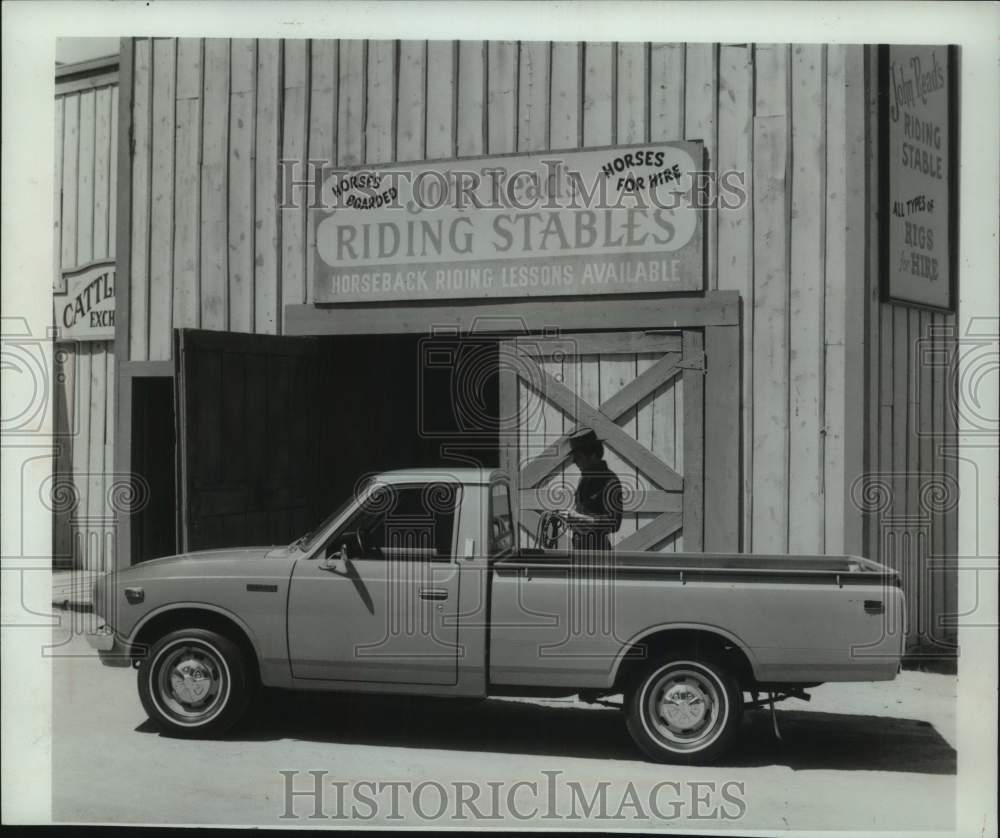 1975 Press Photo Toyota half ton pick up truck - mjt19959- Historic Images