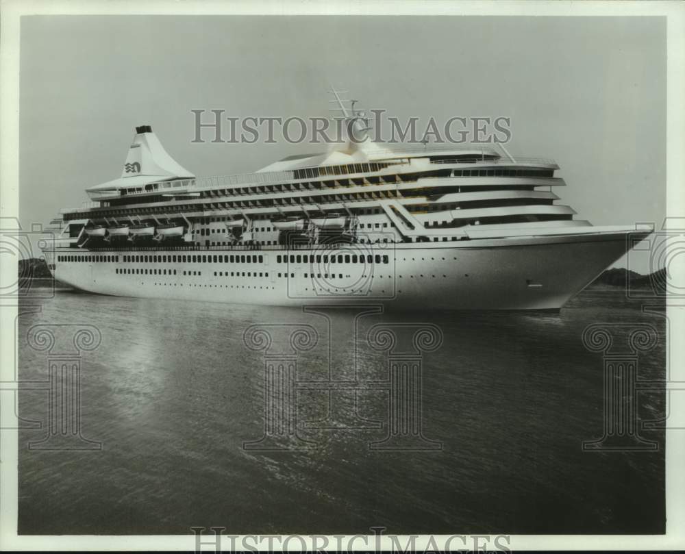 1983 Press Photo Scale model photo of Princess Cruises&#39; new &quot;super-ship&quot;- Historic Images