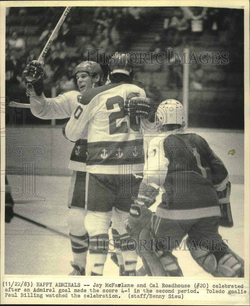 1983 Press Photo Milwaukee Admirals Jay McFarlane and others celebrate at Arena- Historic Images