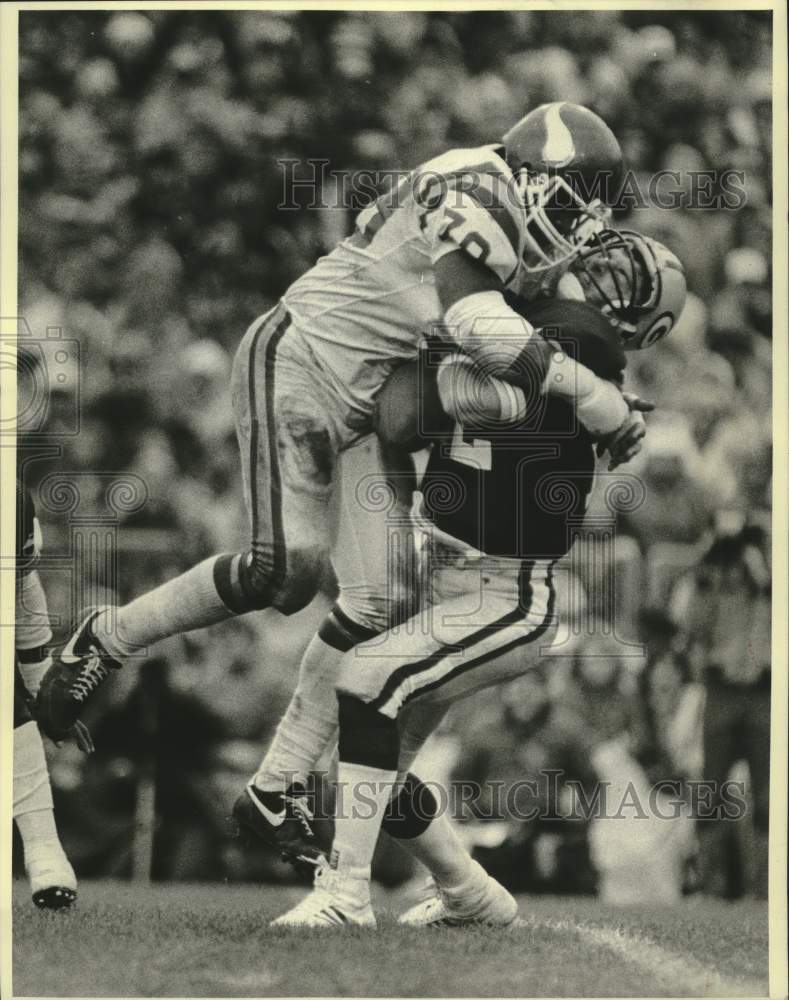 1983 Press Photo Minnesota against Green Bay Packers football game action- Historic Images