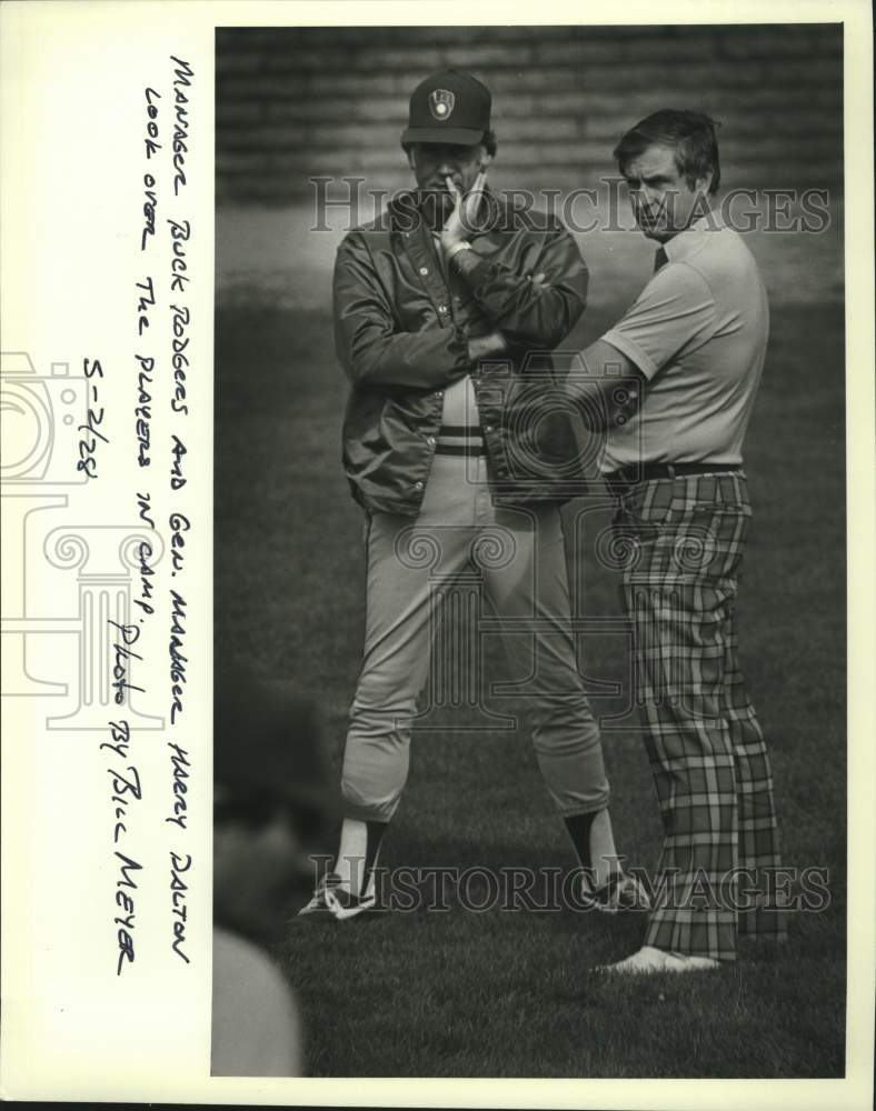 1982 Press Photo Managers at Brewer Baseball Spring Training in Arizona- Historic Images