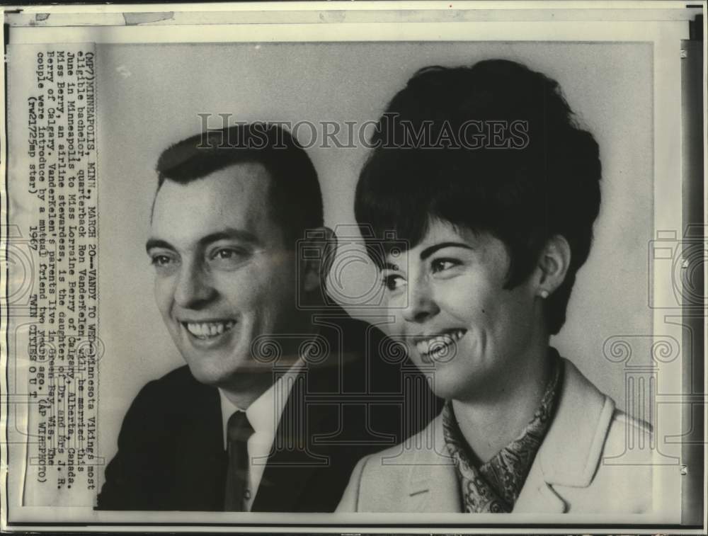 1967 Press Photo Quarterback Ron VanderKelen Marries Lorraine In Minneapolis- Historic Images