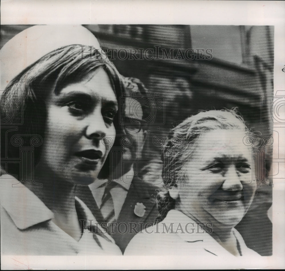 1964 Press Photo Nina Khrushchev &amp; Helle V. Krag, Copenhagen - mjw00206- Historic Images