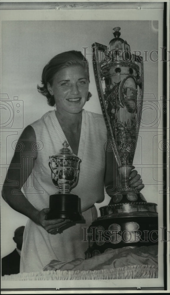 1966 Press Photo JoAnne Gunderson Carner wins golf tournament in Pennsylvania- Historic Images