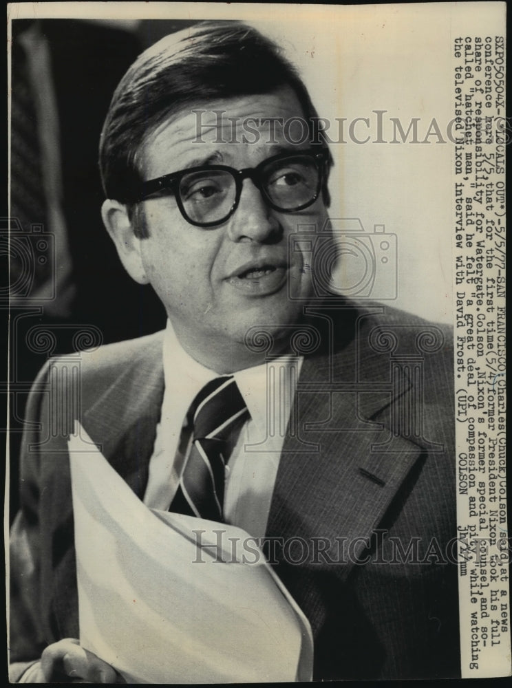 1977 Press Photo Charles "Chuck" Colson at news conference in San Francisco- Historic Images