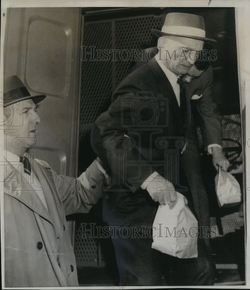 Press Photo Russian Colonel Rudolf Ivanovitch Abel in Brooklyn, New York- Historic Images