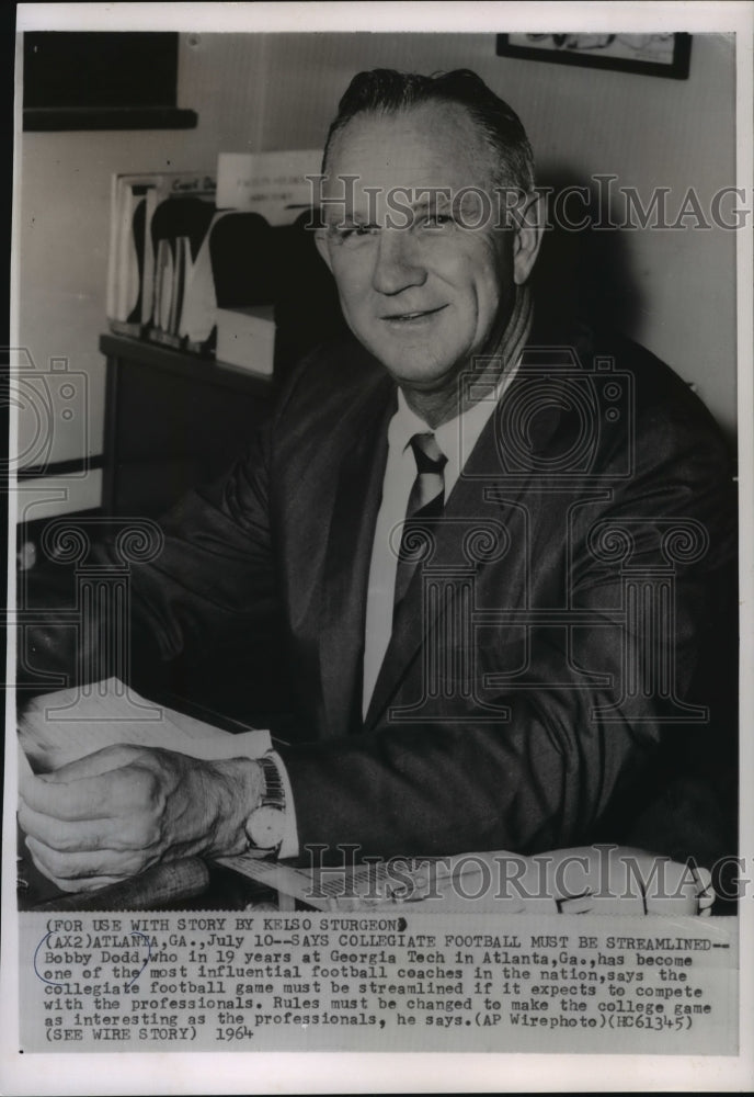 1964 Press Photo Bobby Dodd, football coach at Georgia Tech, Atlanta, Georgia- Historic Images