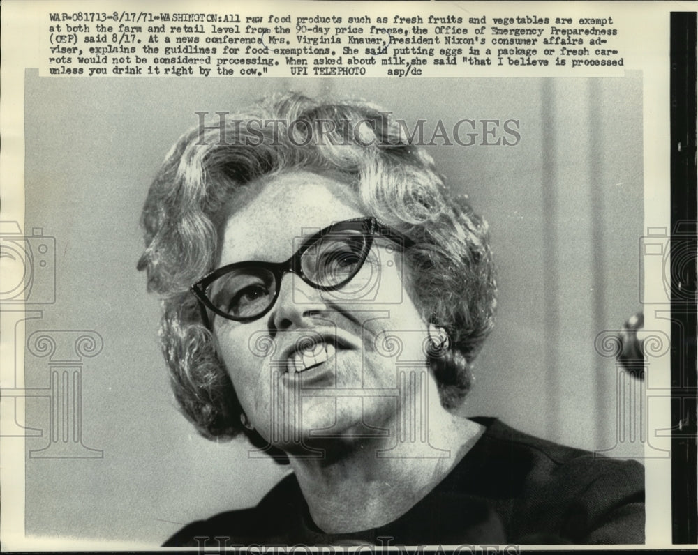 1971 Press Photo Virginia Knauer, consumer affairs adviser, Washington- Historic Images