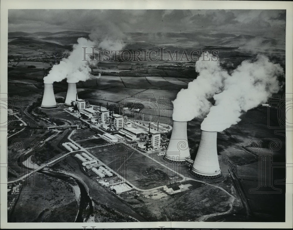 1962 Press Photo Aerial view of Britain&#39;s nuclear power station, Calder Hall- Historic Images