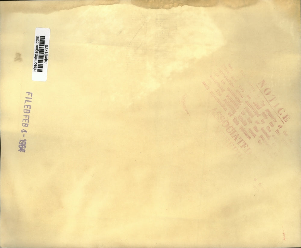 1964 Press Photo South Vietnamese military leaders visit Saigon hospital.