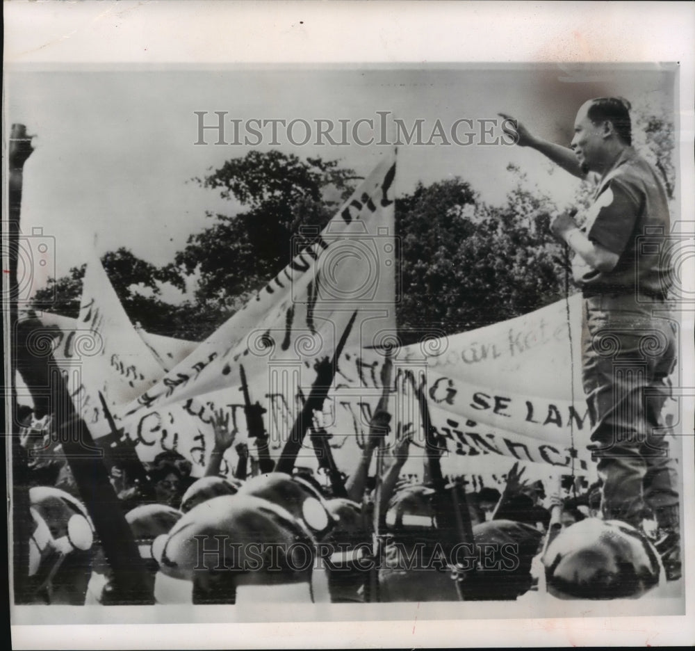 1964 Press Photo Major General Nguyen Khanh of South Vietnam in Gio Ling- Historic Images