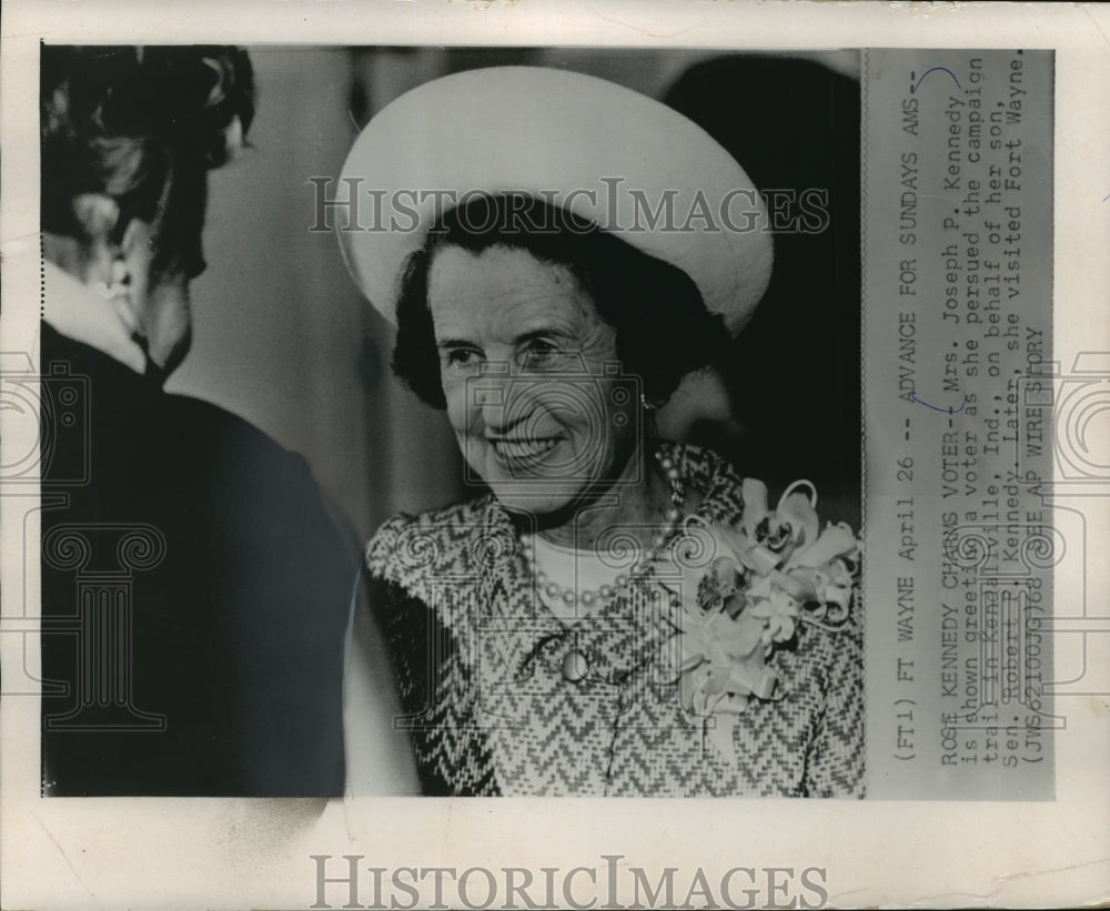 1968 Press Photo Rose Kennedy speaks with voters in Fort Wayne, Indiana.- Historic Images