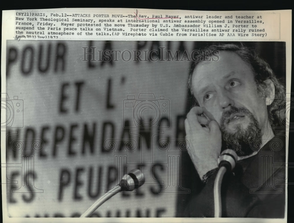 1972 Press Photo Rev Paul Mayer Antiwar Leader speaks, Versailles, France- Historic Images