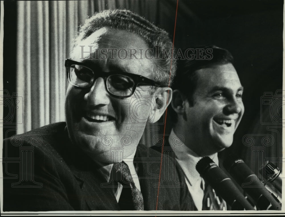 1971 Press Photo Henry Kissinger and Ron Ziegler Press Conference, Washington DC- Historic Images