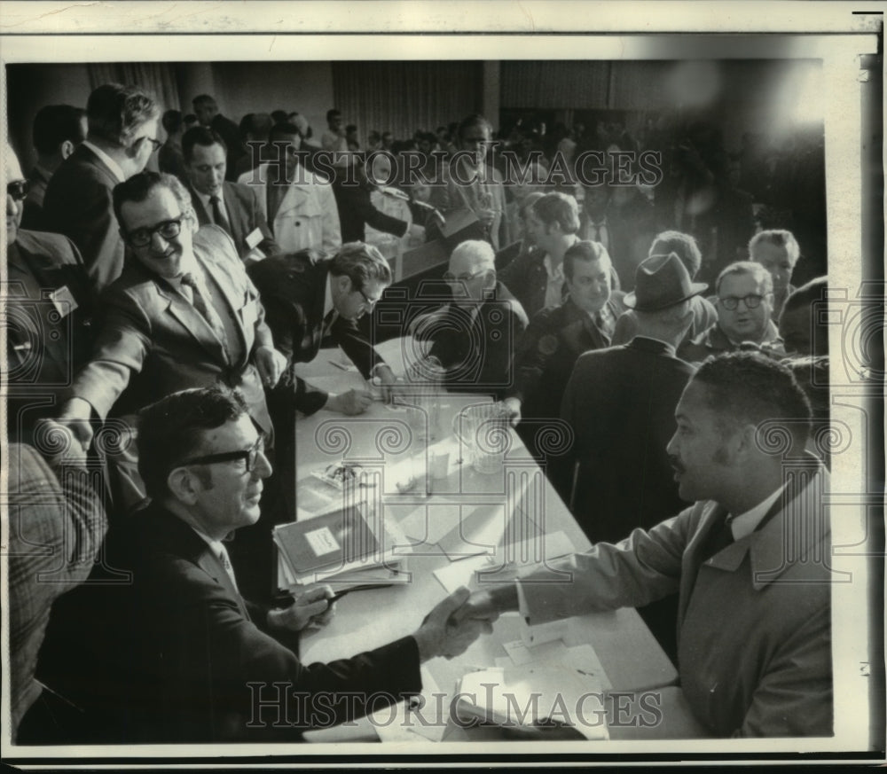 1970 Press Photo Leonard Woodcock and Irving Bluestone in Detroit - mjw03678- Historic Images