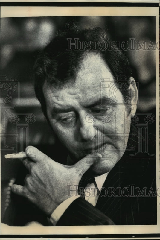 1973 Press Photo Former White House Aide John Caulfield with Senate, Watergate- Historic Images