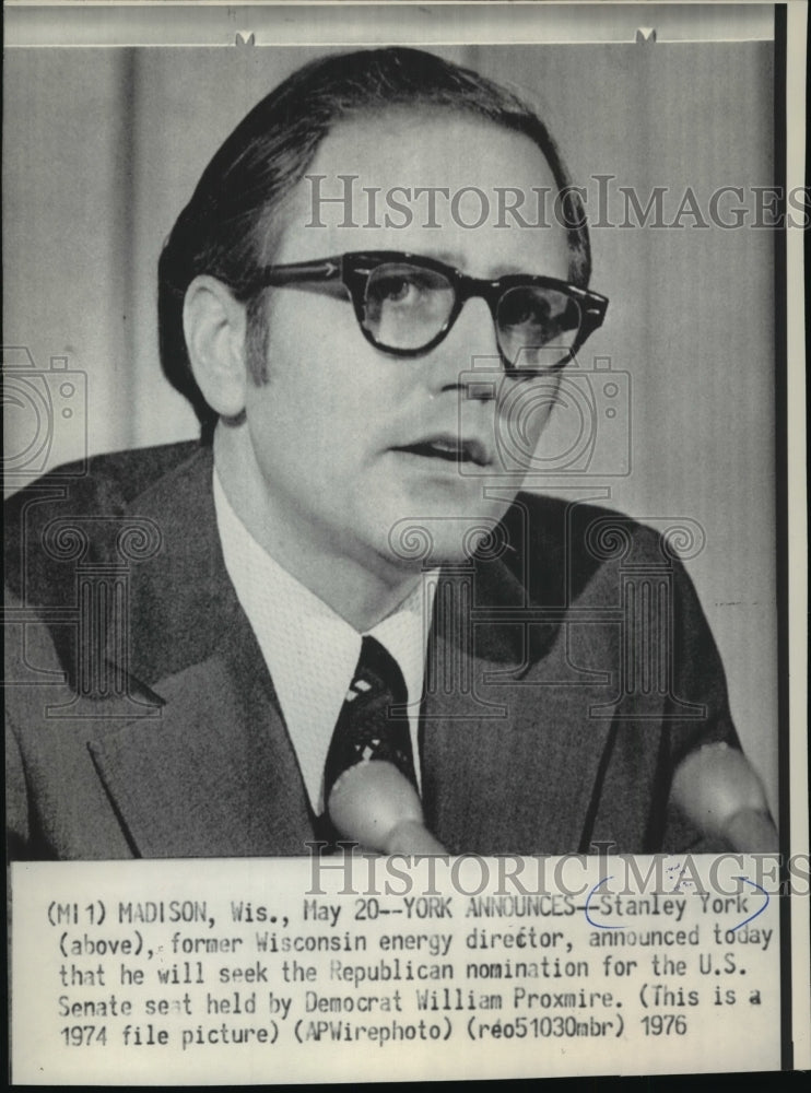 1974 Press Photo Stanley York, former Wisconsin energy director - mjw06615- Historic Images