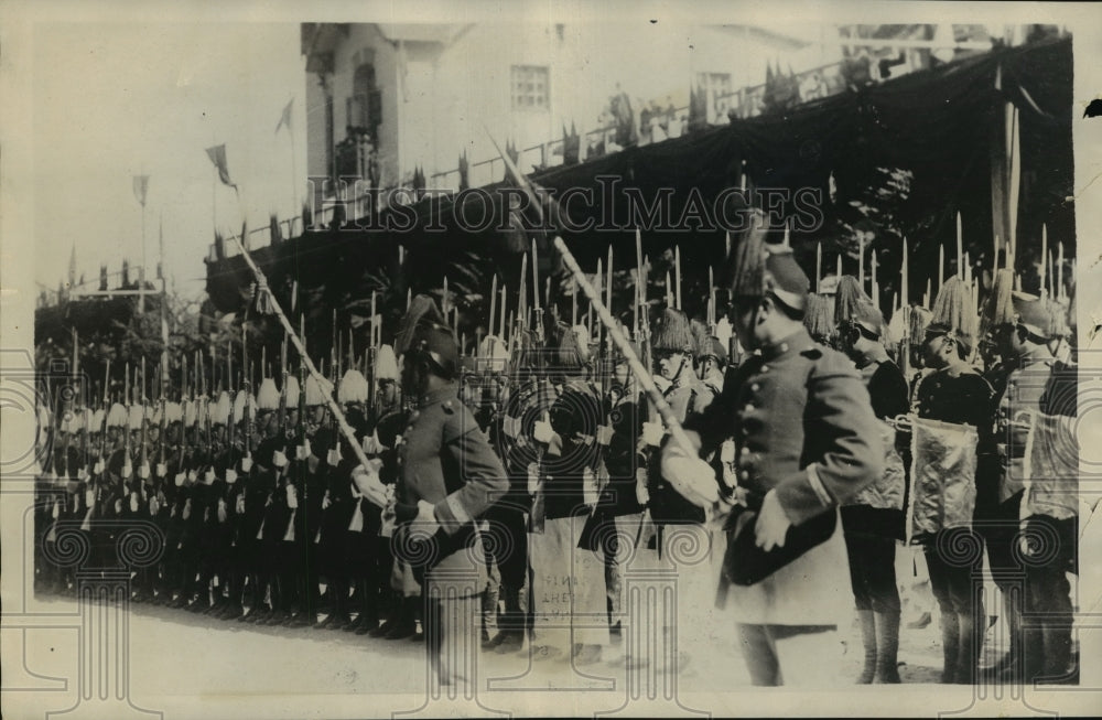1928 Press Photo The Bolivian infantry stands at attention during recent review
