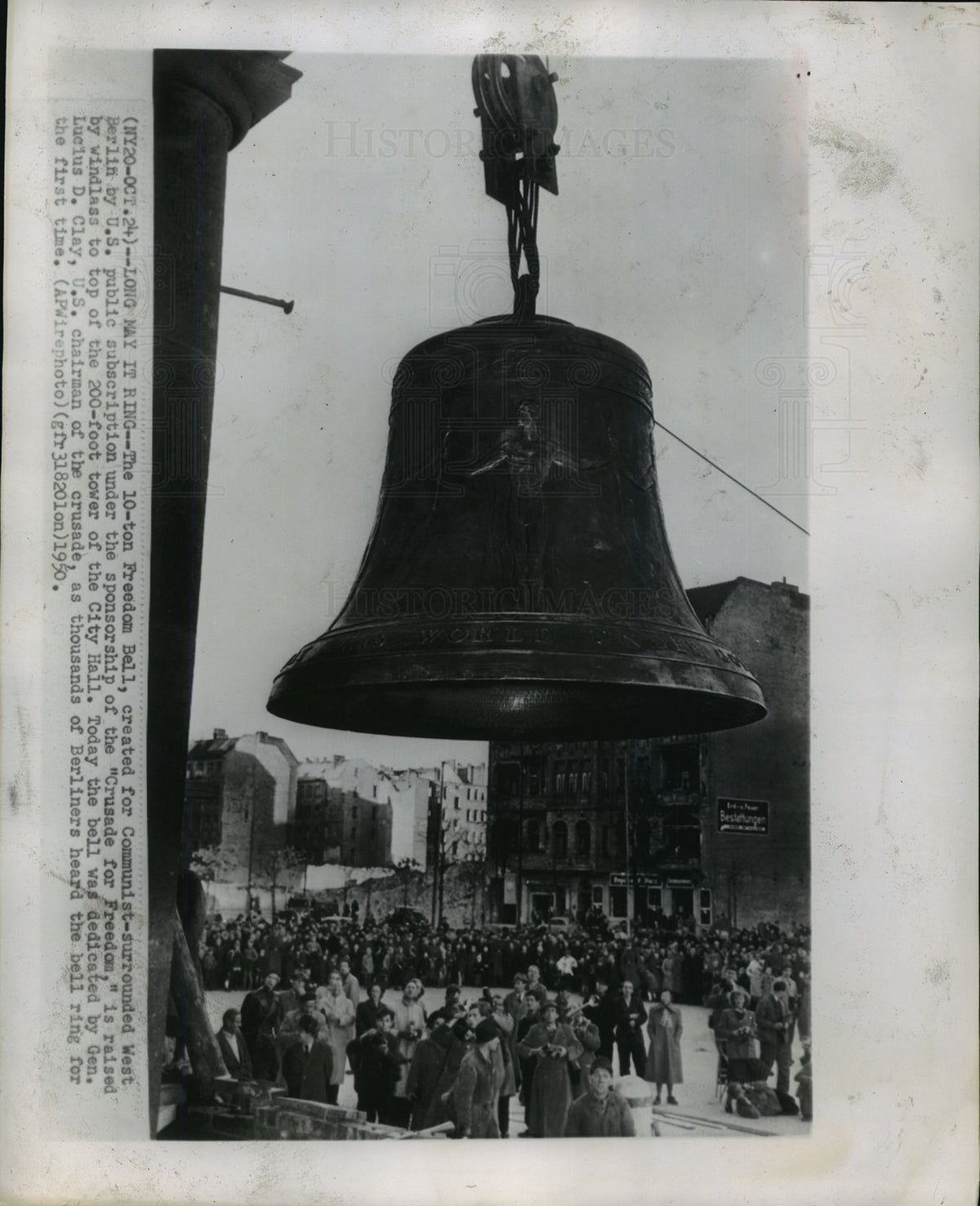 1950 Press Photo Freedom Bell by US public subscription, raised to City Hall top