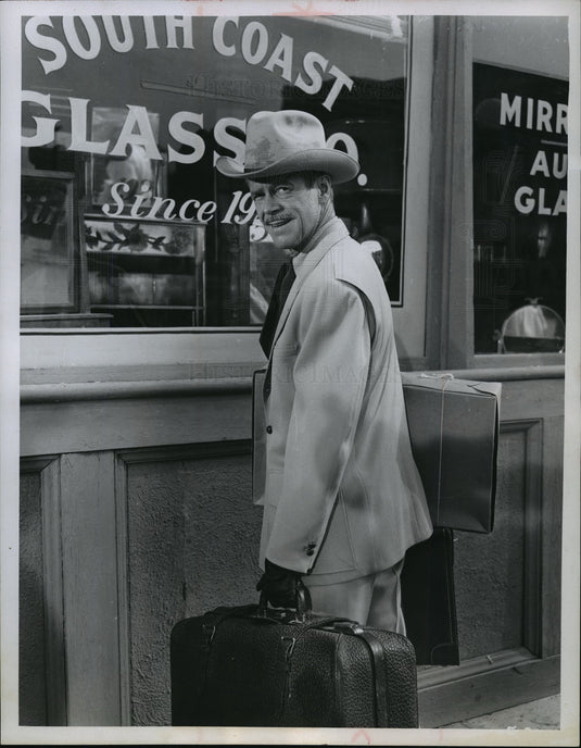 1957 Press Photo Dan Duryea stars as a master criminal in Doomsday - mjx00122- Historic Images