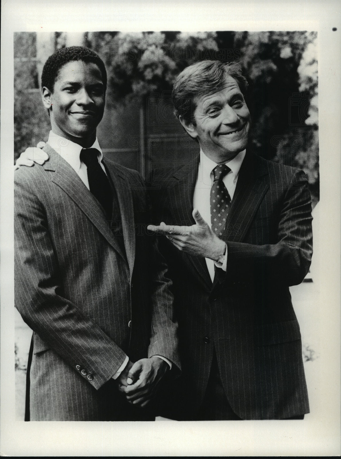 1985 Press Photo George Segal and Denzel Washington in Carbon Copy - mjx00377- Historic Images