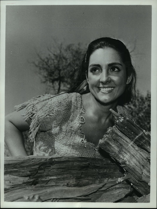 1968 Press Photo Kamala Devi guests as M'Koru on ABC-TV's Cowboy in Africa