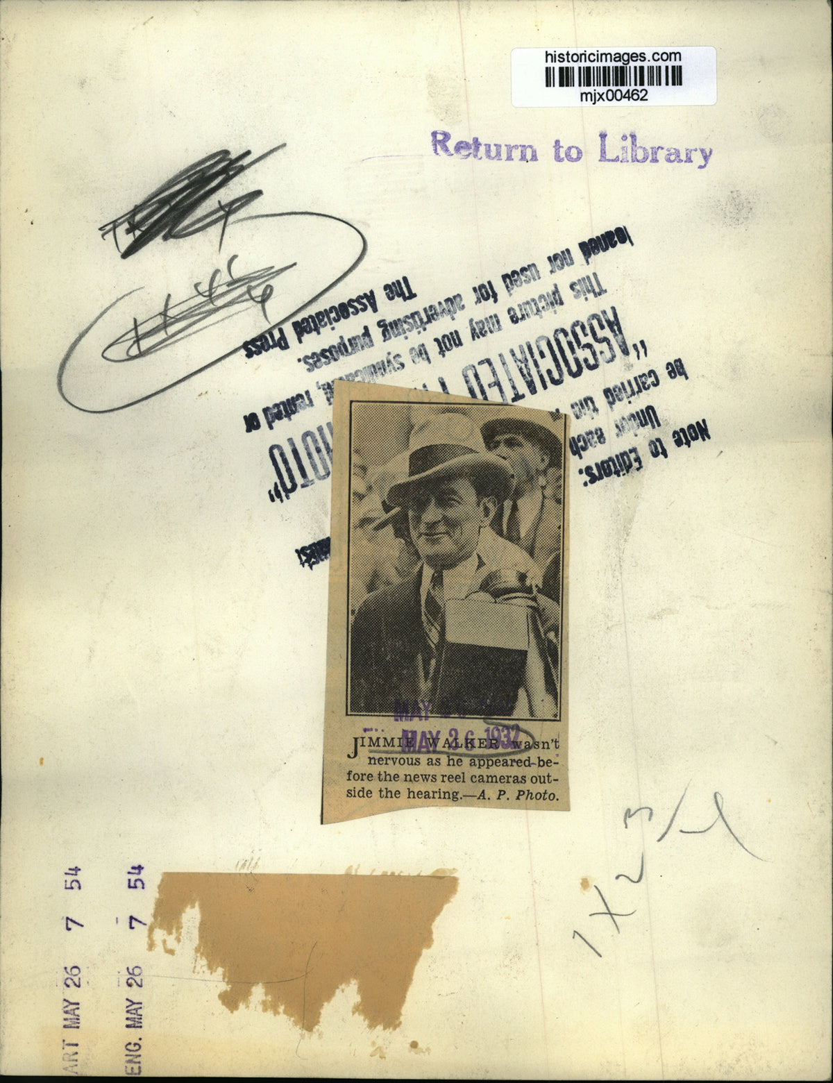 1932 Press Photo Jimmy Walker appeared before news reel outside the hearing