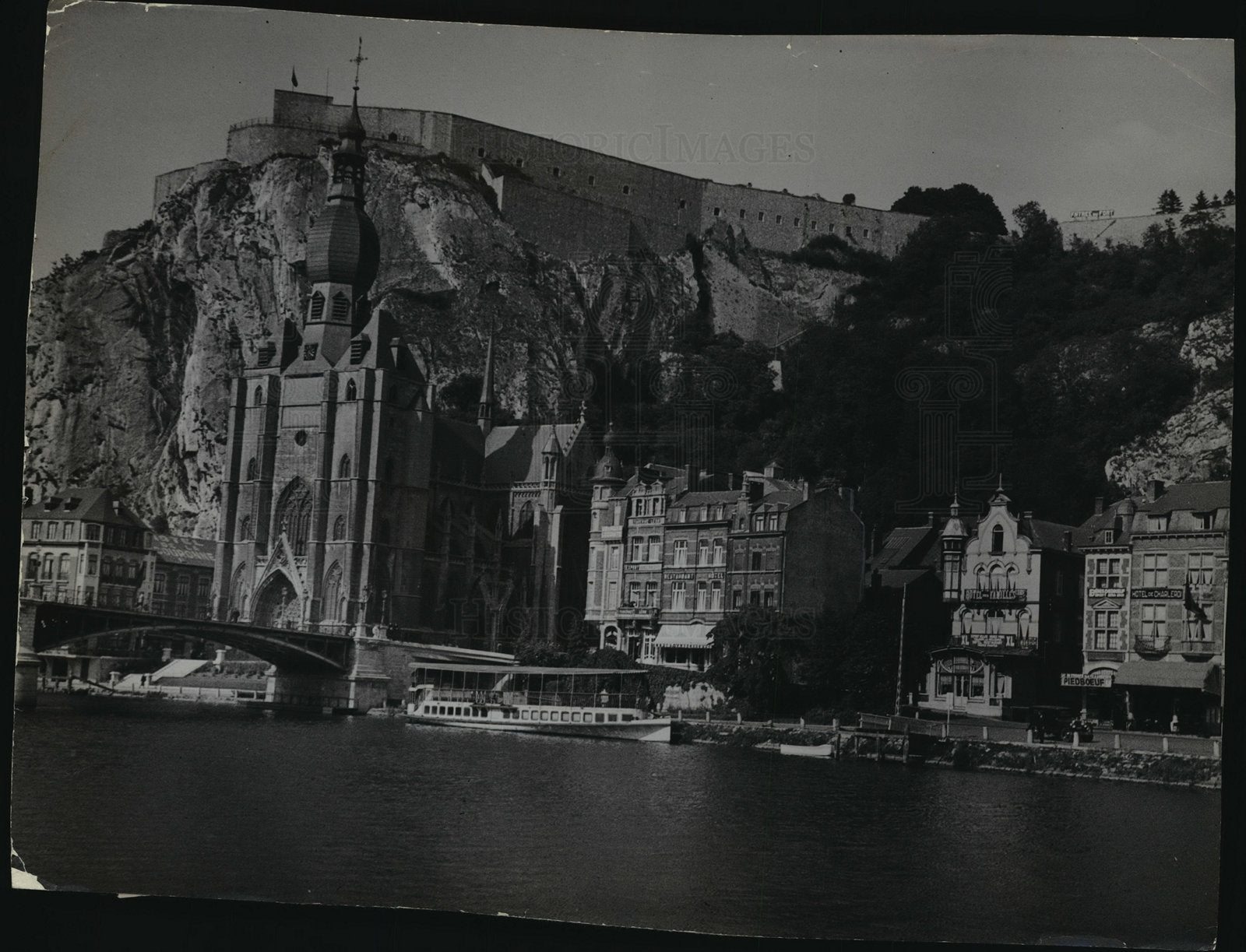 1940 Press Photo Belgian city of Dinant along Meuse river used to be battle zone