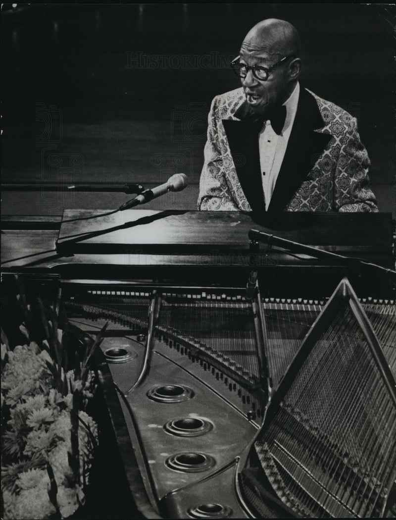 Load image into Gallery viewer, 1975 Press Photo Old Timers' Night with Eubie Blake on Evening At Pops on PBS
