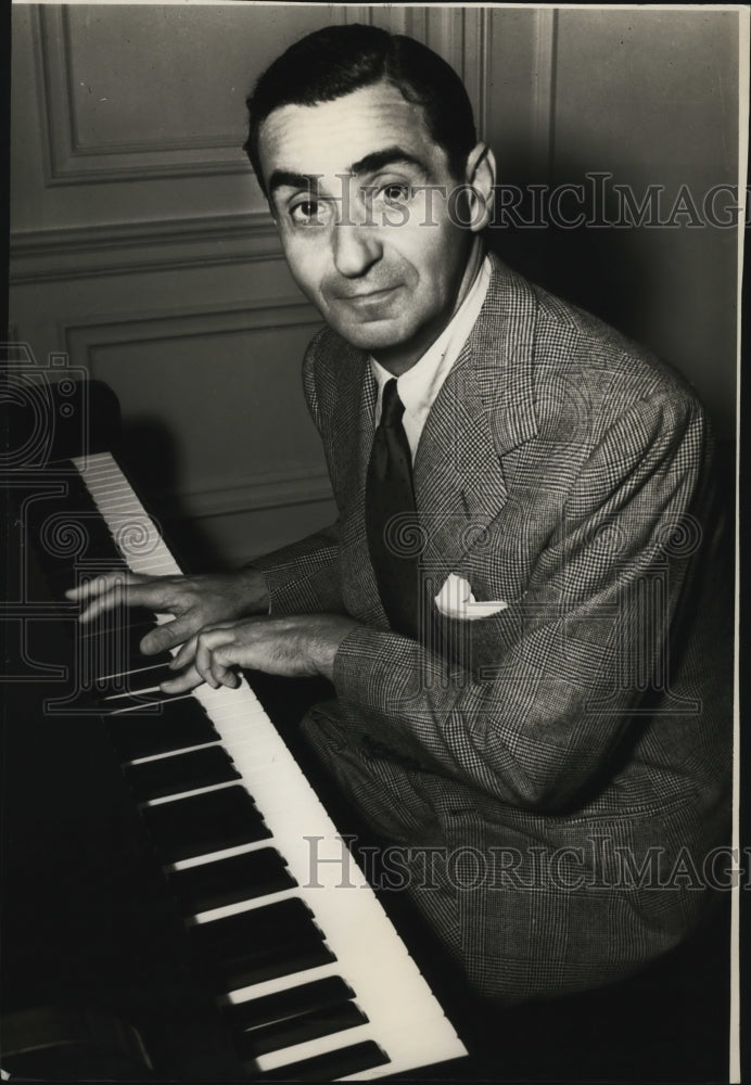 1988 Press Photo Irving Berlin at his Piano- Historic Images