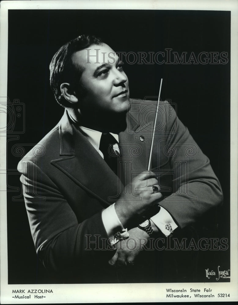 1972 Press Photo Mark Azzolina plays in the Imperial Ballroom on New Year&#39;s Eve- Historic Images